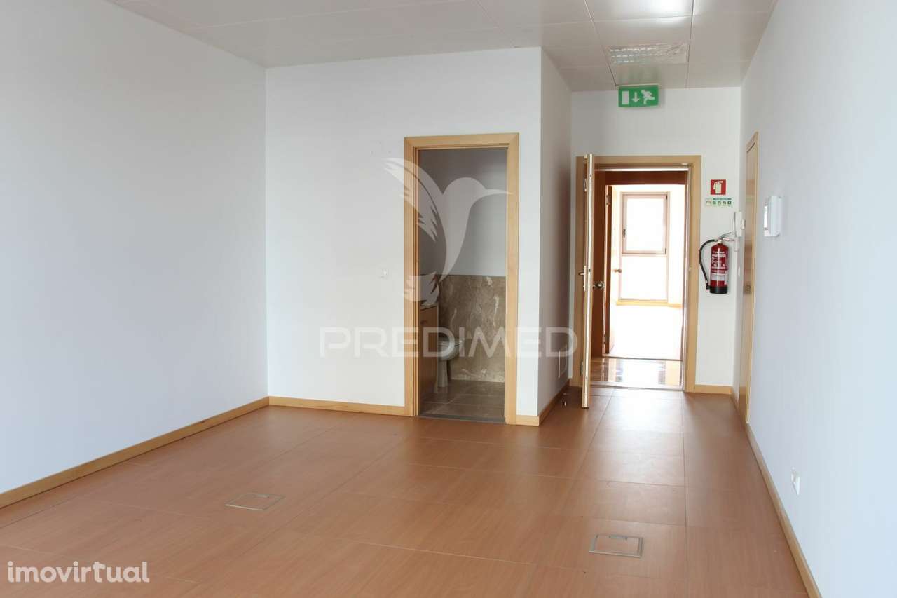 Escritório com vista rio e estacionamento - Lisboa - Grande imagem: 5/13