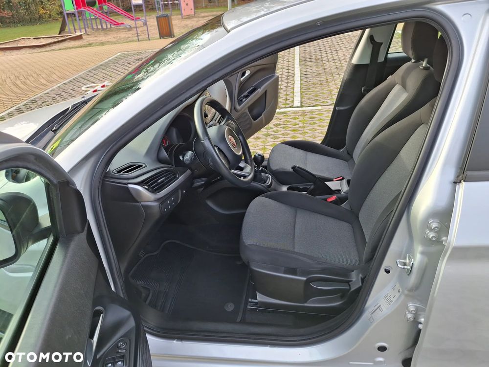 Fiat Tipo 1.4 16v Easy EU6d - 10