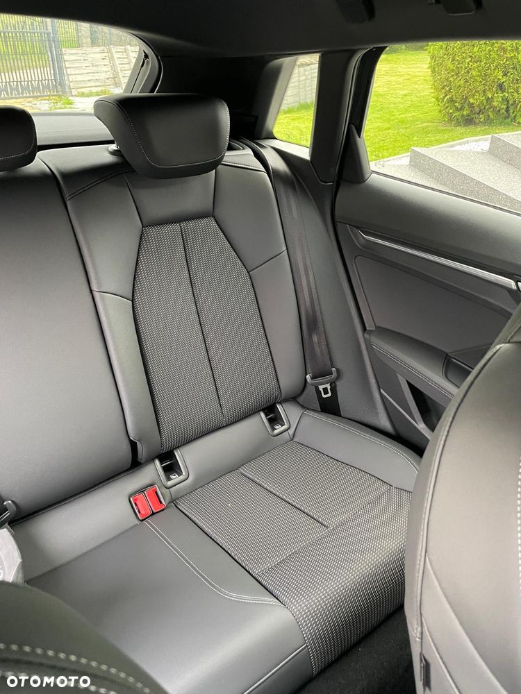 Audi A3 Sportback - 13