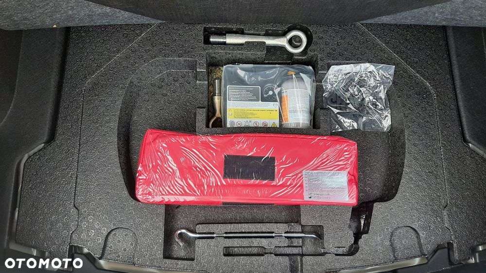 Mazda 3 SKYACTIV-G 120 Center-Line - 10