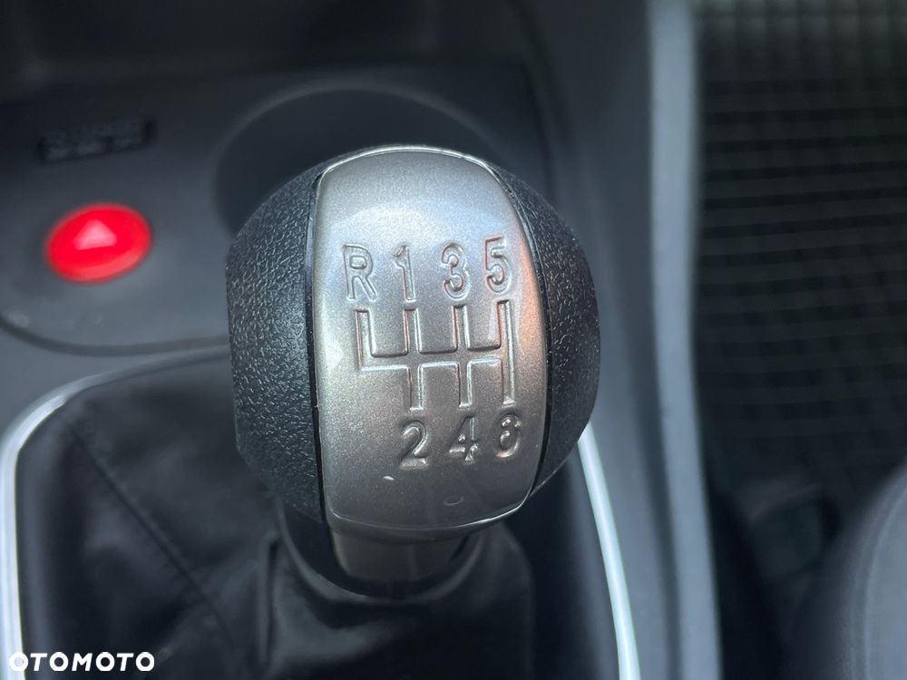 Seat Leon 2.0 TDI Reference - 13