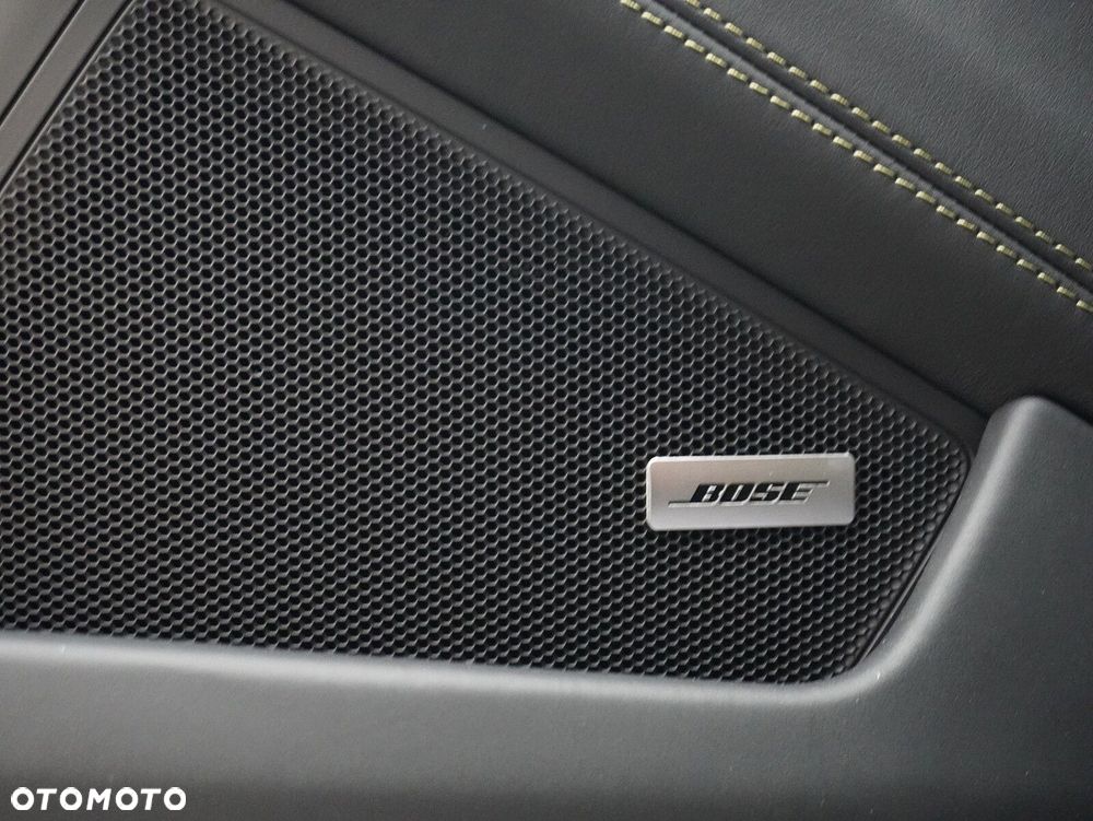 Porsche 911 Carrera T-Hybrid Spirit 70 - 23