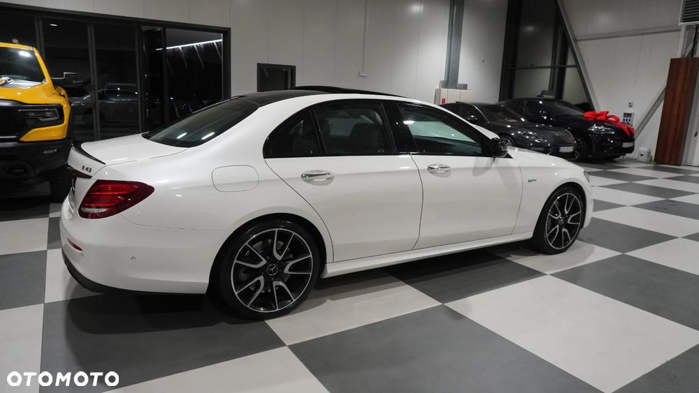 Mercedes-Benz Klasa E - 4