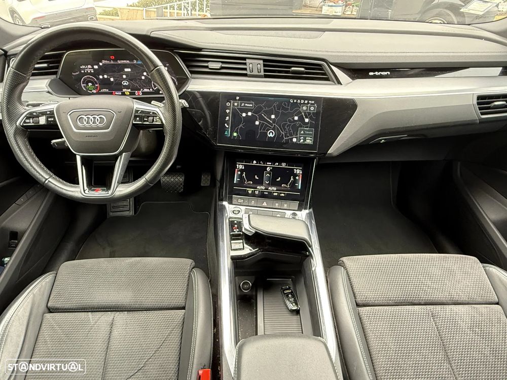 Audi e-tron 55 quattro S line - 16
