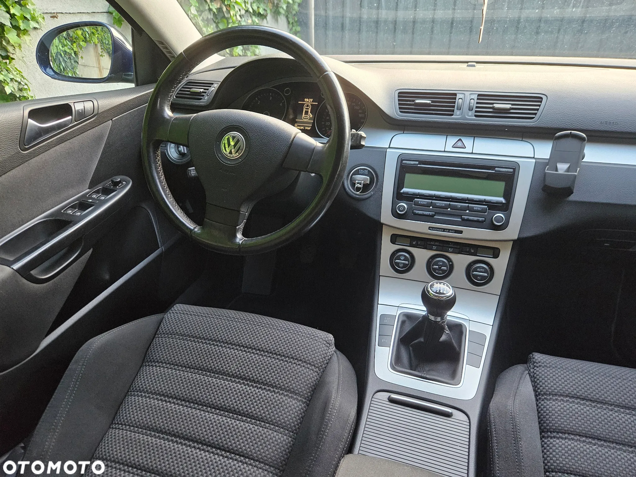 Volkswagen Passat Variant 2.0 TDI DPF Sportline - 12