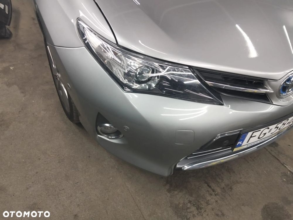 Toyota Auris 1.8 HSD Luna - 8