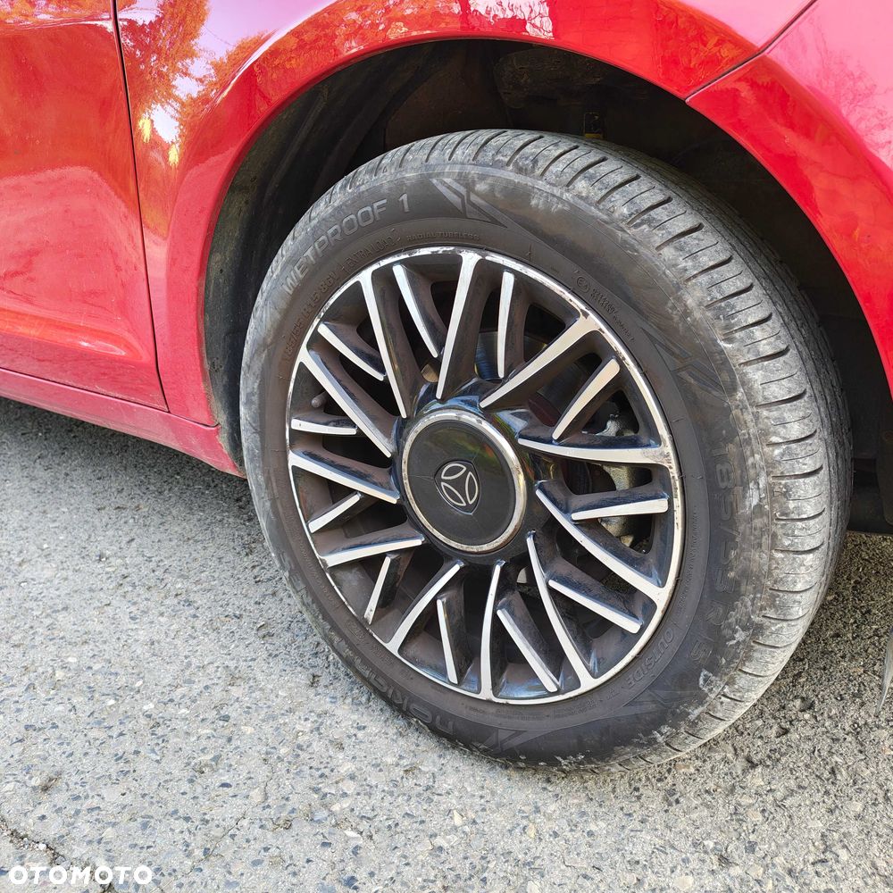 Lancia Ypsilon - 3
