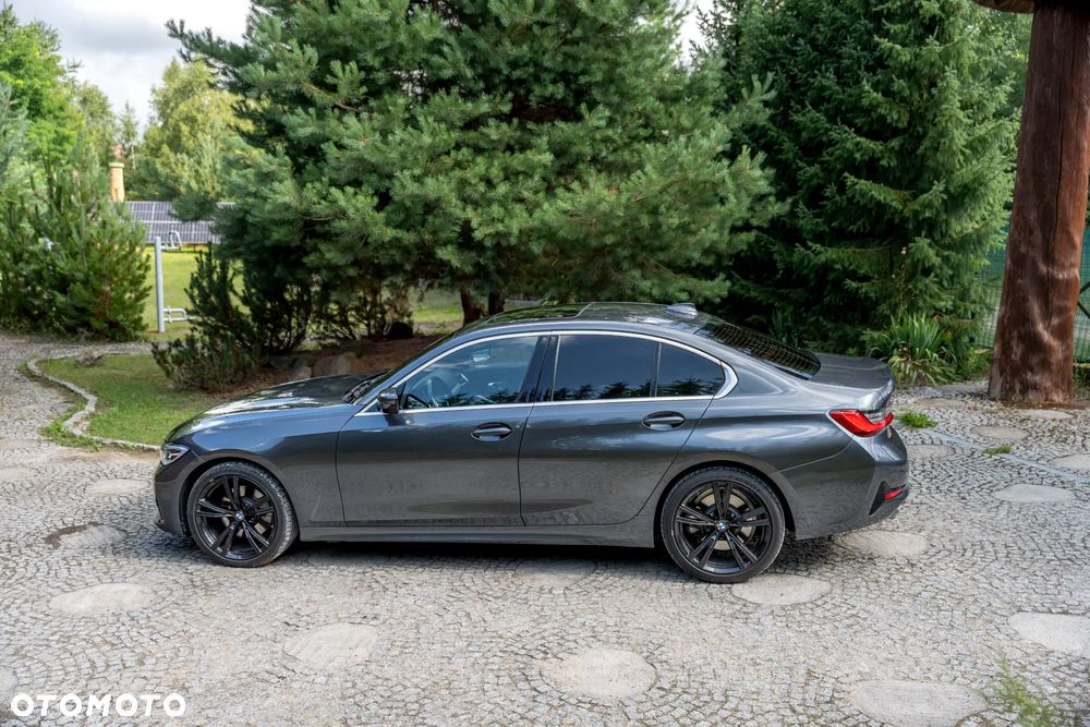 BMW Seria 3 330i xDrive Sport Line - 8