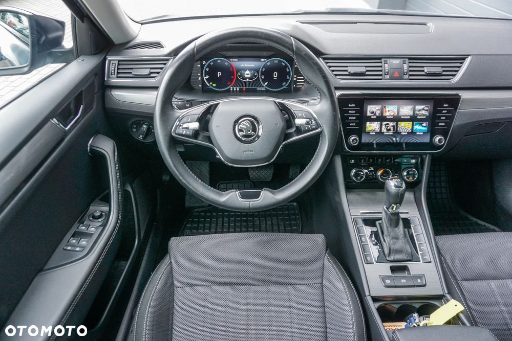 Skoda Superb 2.0 TDI SCR Style DSG - 38