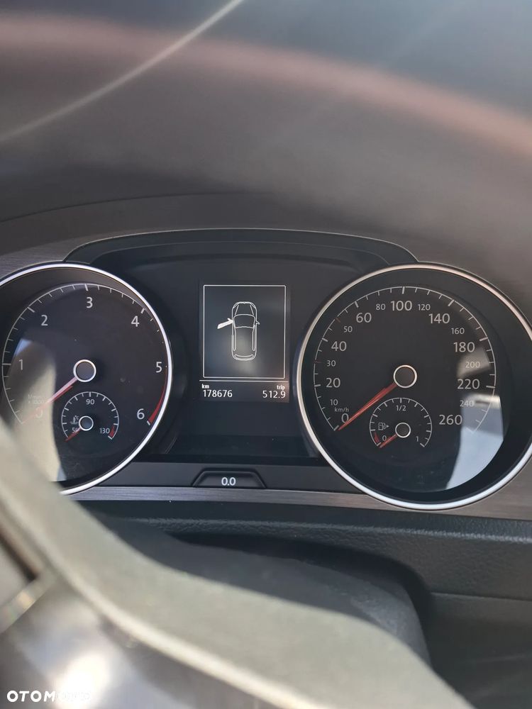 Volkswagen Golf 1.6 TDI DPF Comfortline - 10