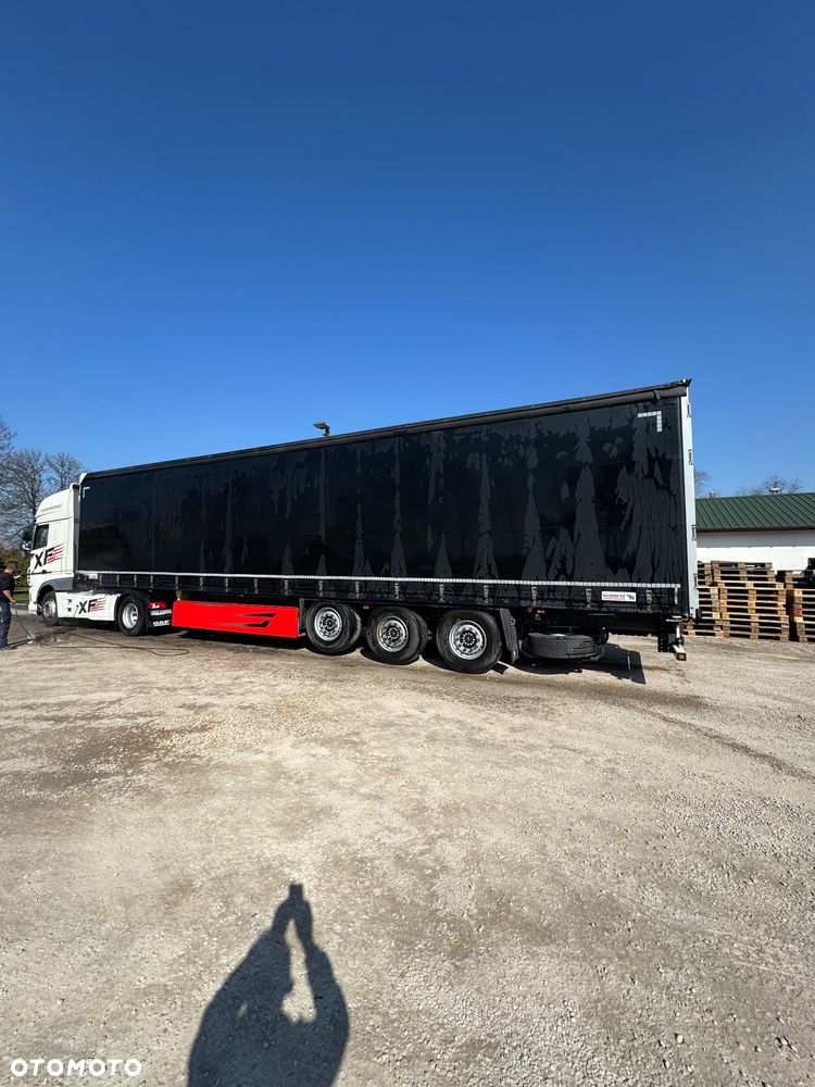Schmitz Cargobull Scbs3t - 11