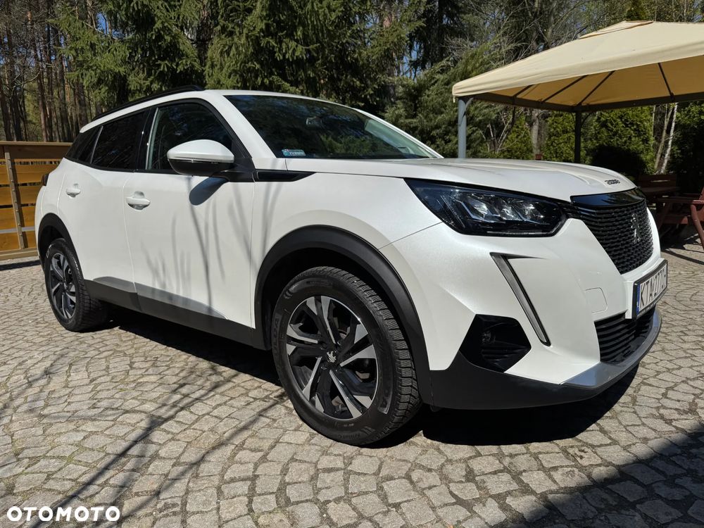 Peugeot 2008 1.2 PureTech Allure S&S EAT8 - 8