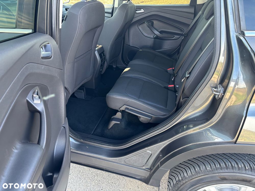 Ford Kuga - 20
