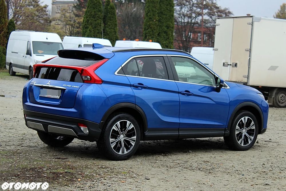Mitsubishi Eclipse Cross - 11