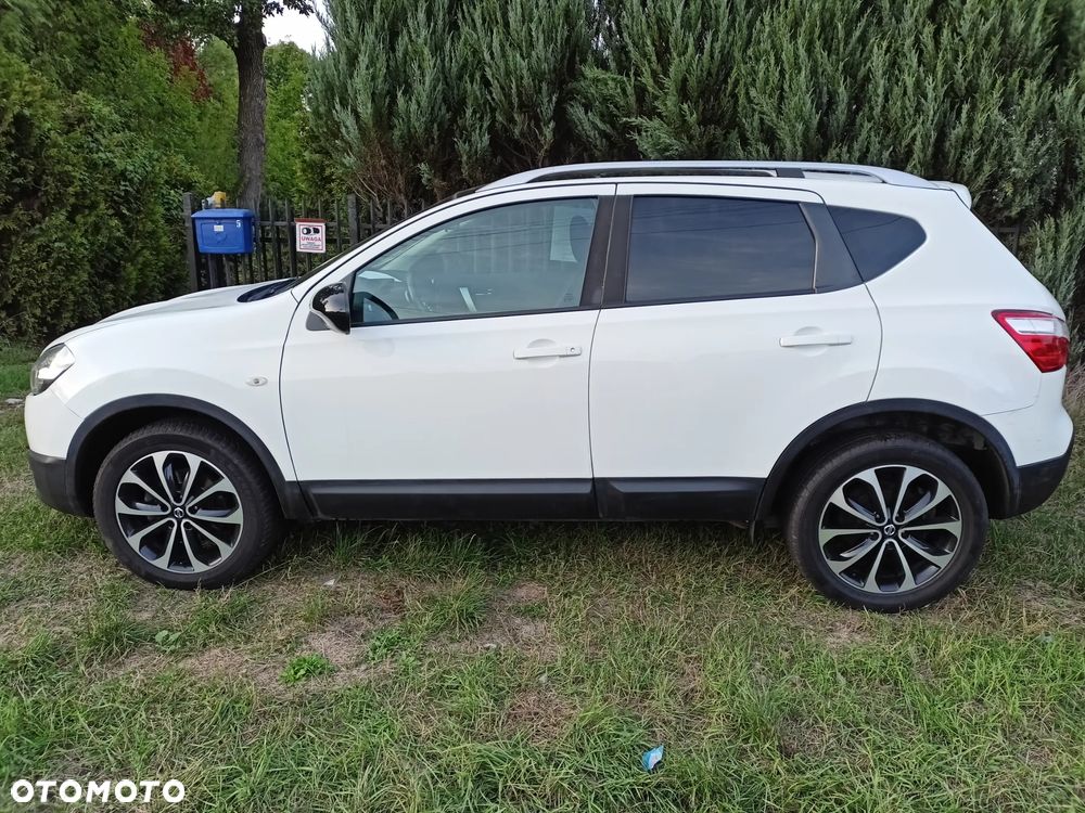 Nissan Qashqai 1.6 DCi N-Tec - 17