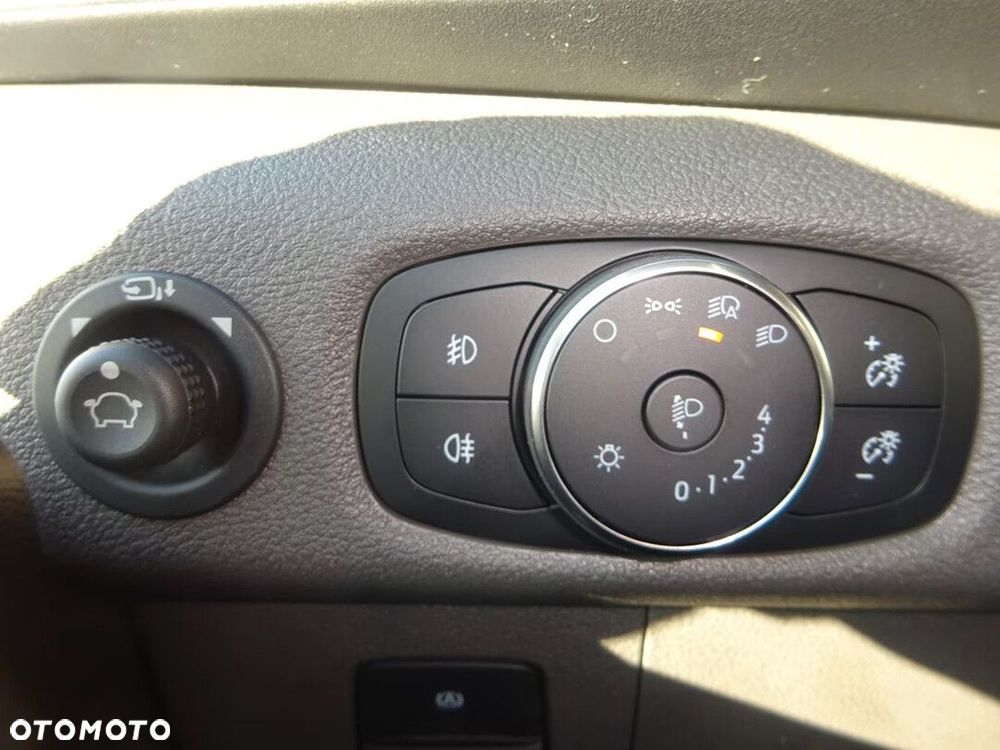 Ford transit TRANSIT KOMBI M1 2.0 ECOBLUE 150KM LDT 6.2 A8 FWD TREND 350 L3 - 8