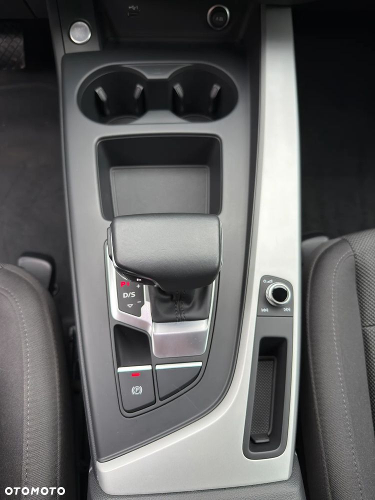 Audi A4 Avant 35 TFSI mHEV S tronic - 27