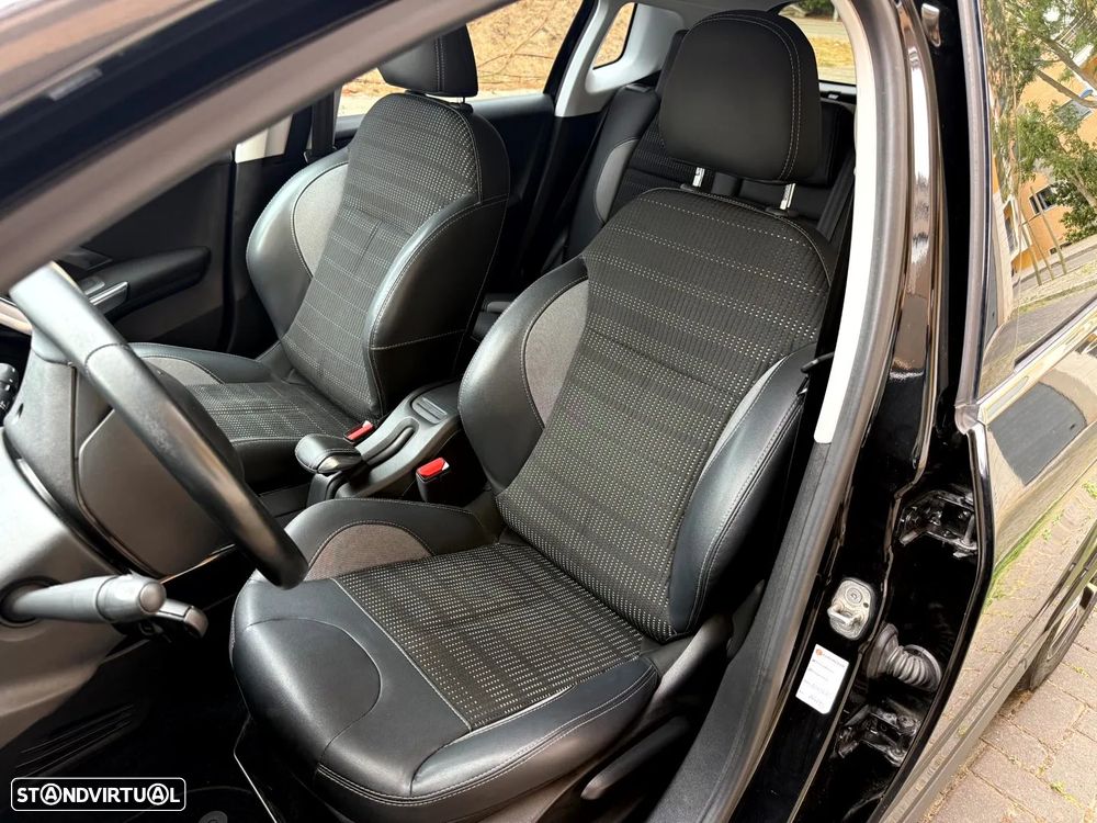 Peugeot 2008 1.6 BlueHDi Allure - 12