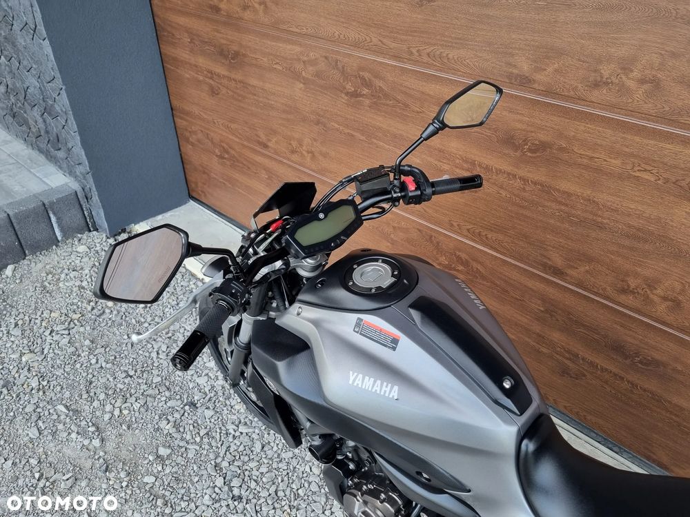 Yamaha MT - 11