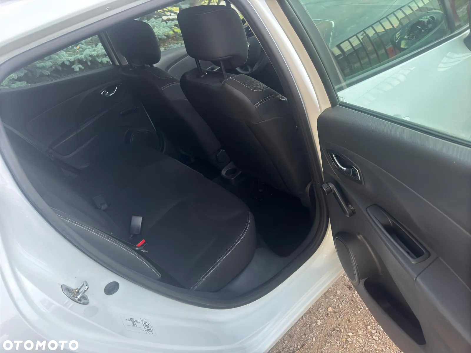 Renault Clio - 9