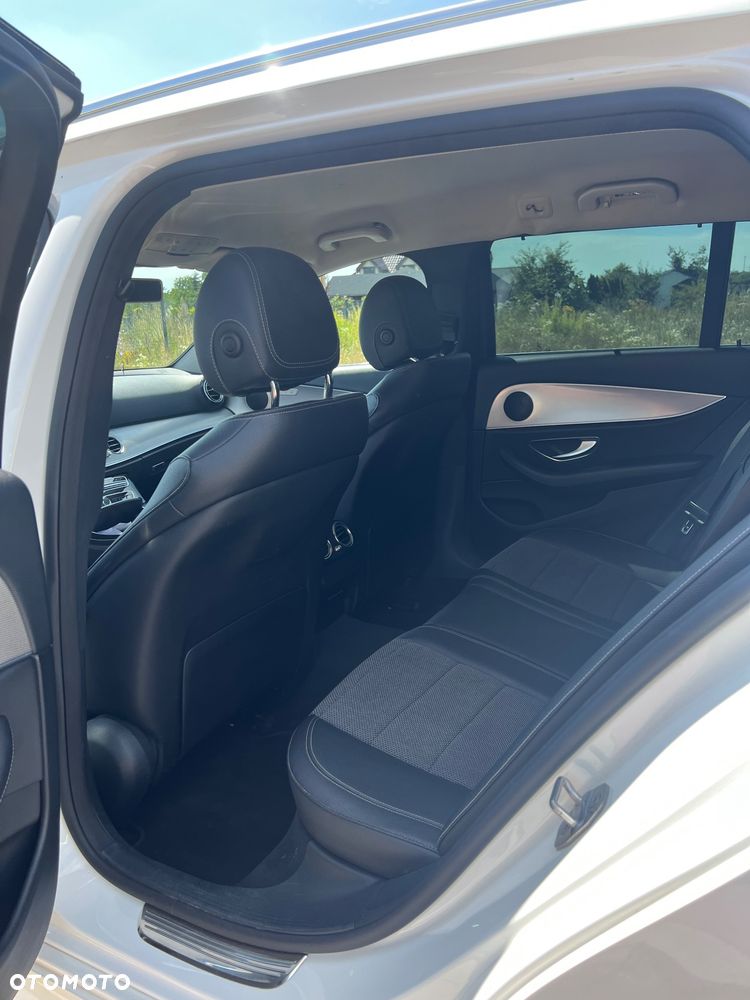 Mercedes-Benz Klasa E 220 d 9G-TRONIC - 12