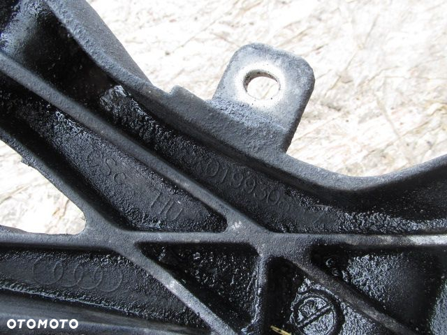 Audi Q5 I 8R 2.0 tdi 8K0199308A Łapa wspornik silnika prawa - 6