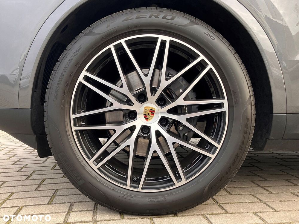 Porsche Cayenne - 19