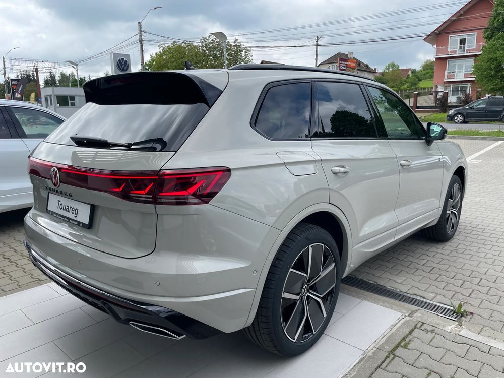 Volkswagen Touareg V6 TDI 4MOTION R-Line - 4