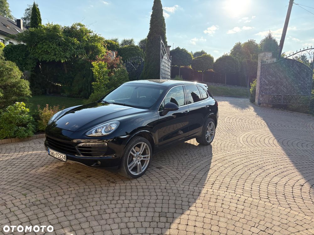 Porsche Cayenne Standard - 1