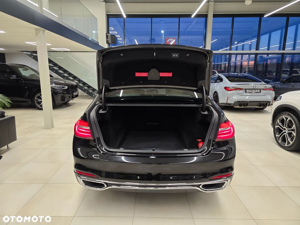 BMW Seria 7 730d xDrive - 8