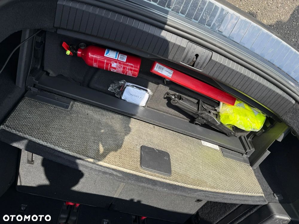 Volkswagen Touran 1.2 TSI BMT Comfortline - 5
