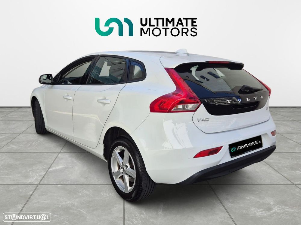 Volvo V40 2.0 D2 Kinetic Geartronic - 2