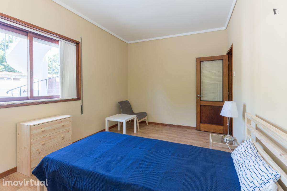 Quarto - localizado em São Mamede de Infesta Porto - Grande imagem: 5/14
