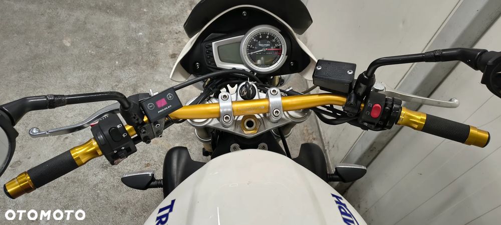 Triumph Speed Triple - 12