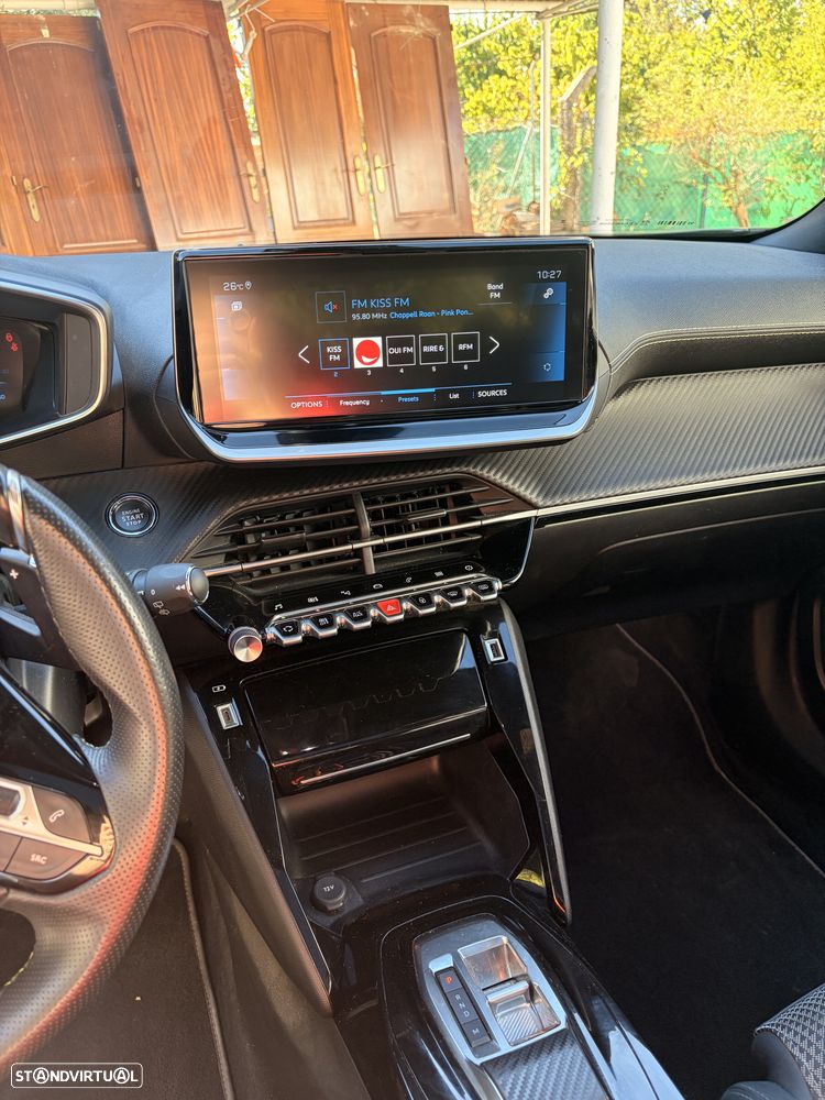 Peugeot 2008 - 6