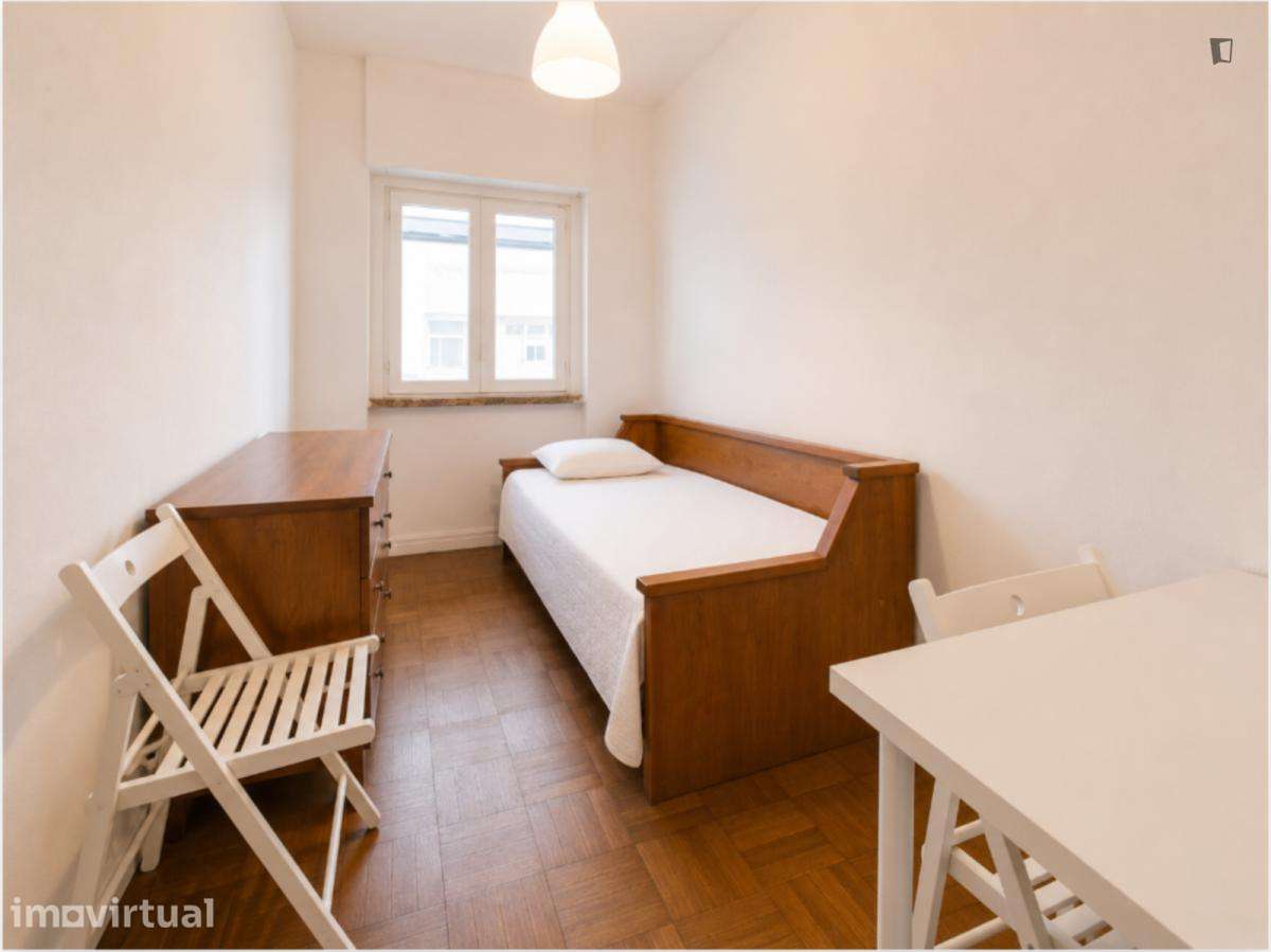 Quarto - localizado em Estrela Lisbon - Grande imagem: 3/14