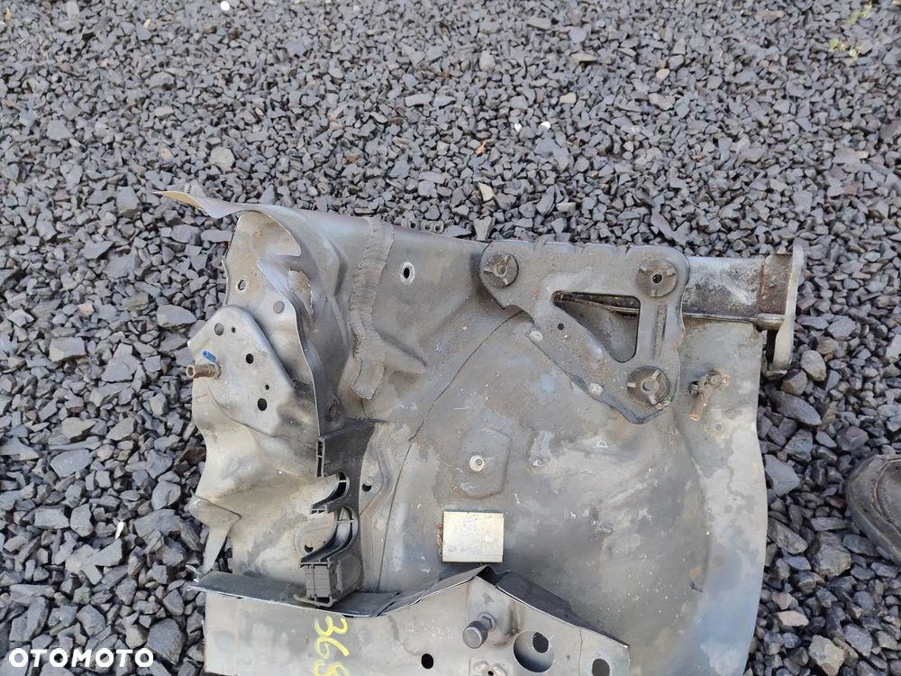 MERCEDES W211 FARTUCH PODŁUŻNICA CWIARTKA PRAWA - 4