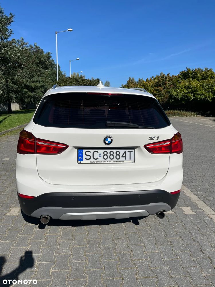BMW X1 xDrive20d xLine - 4
