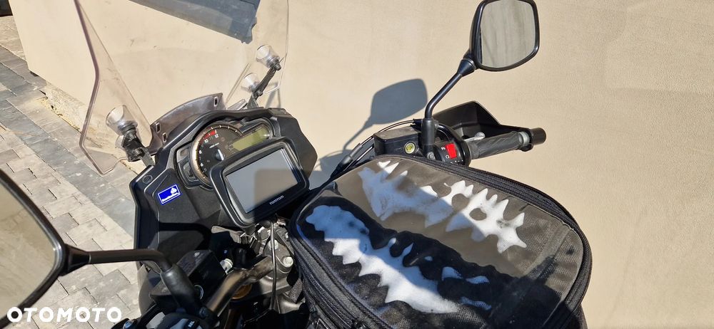 Suzuki V-STROM - 18