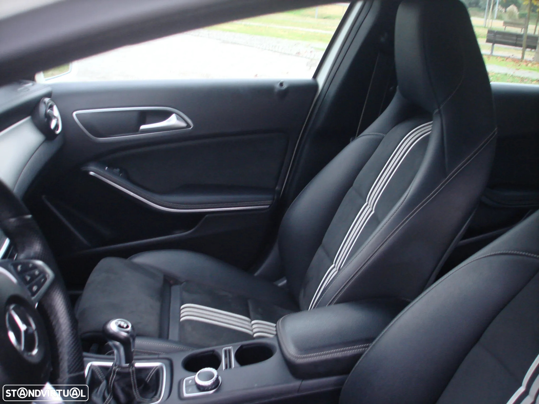 Mercedes-Benz A 180 d AMG Line - 8