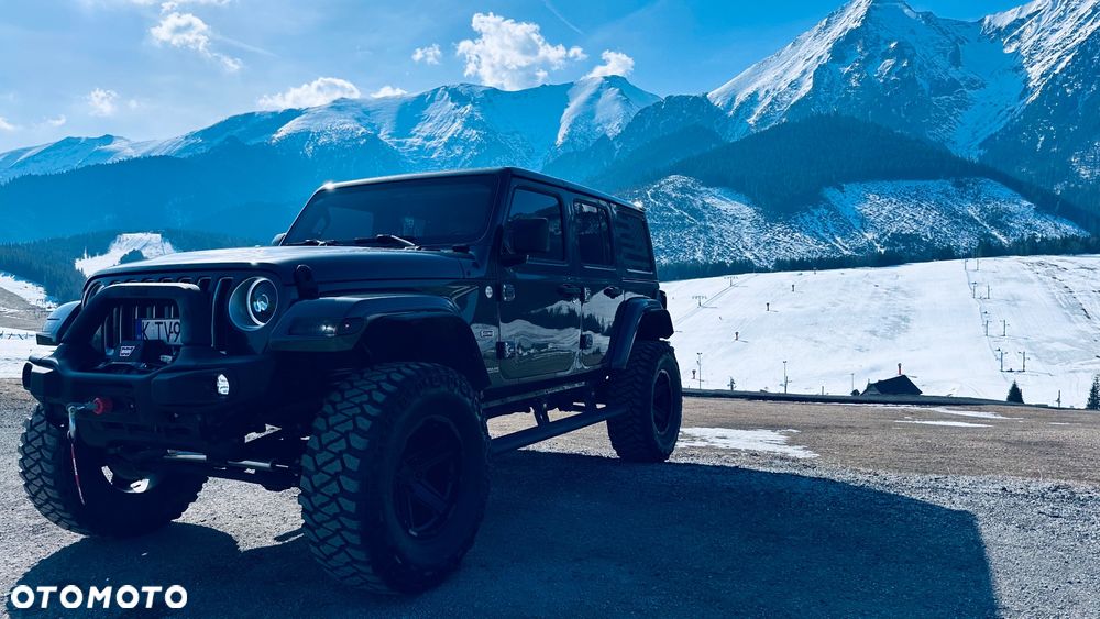 Jeep Wrangler - 11