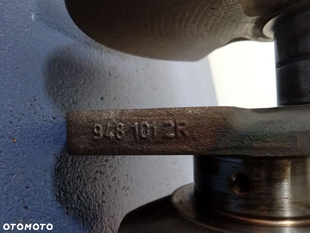 PORSCHE CAYENNE I 4.5 V8 WAŁ KORBOWY 9481012R - 5