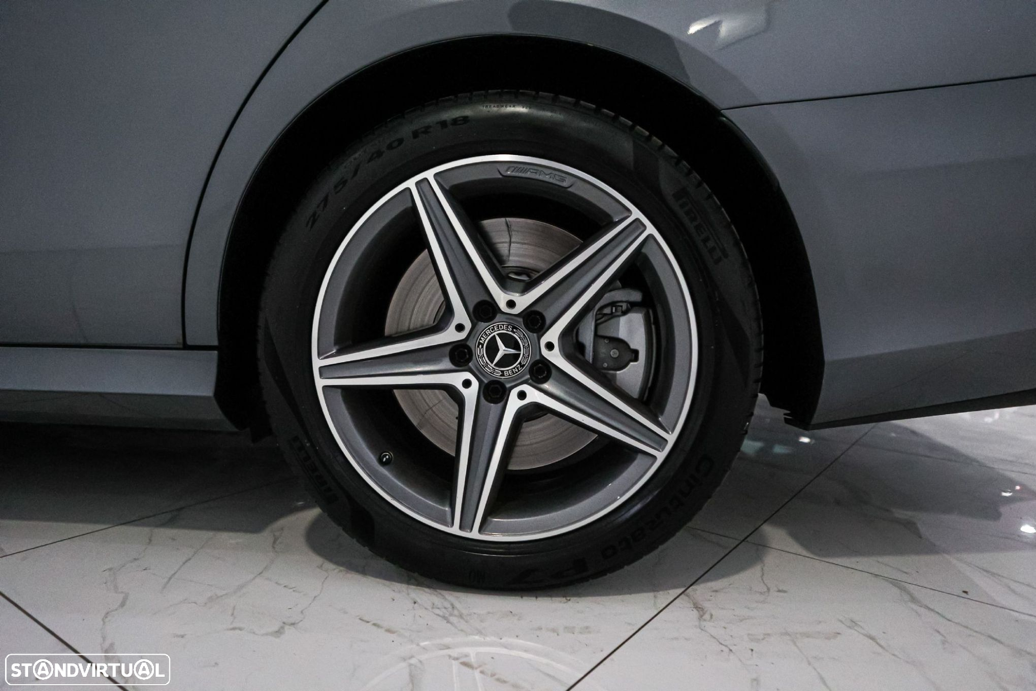 Mercedes-Benz E 300 de AMG Line - 5
