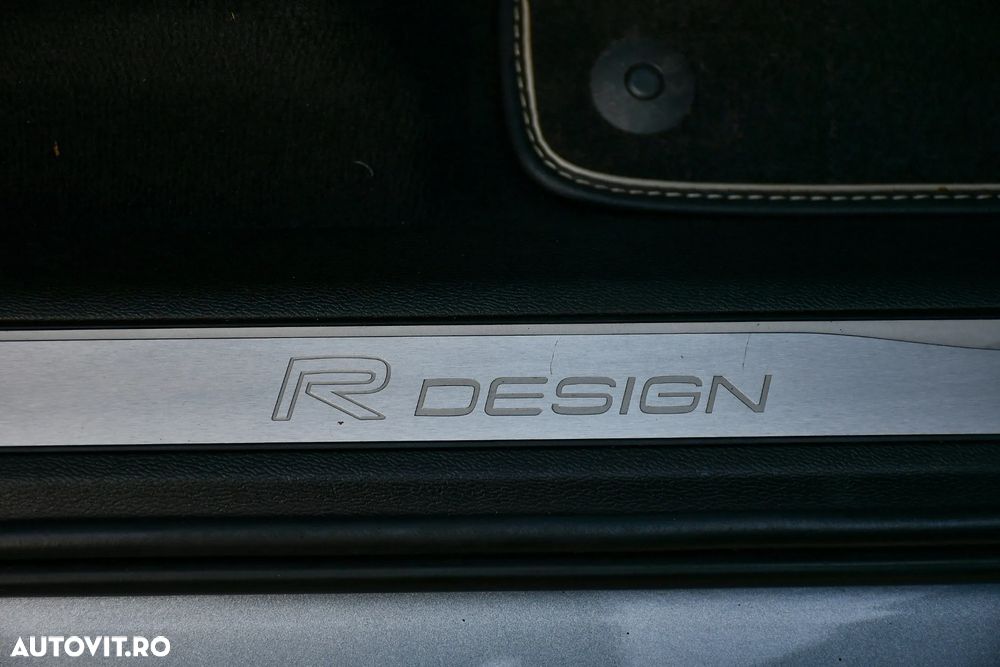 Volvo XC 60 D4 AWD R-Design - 16