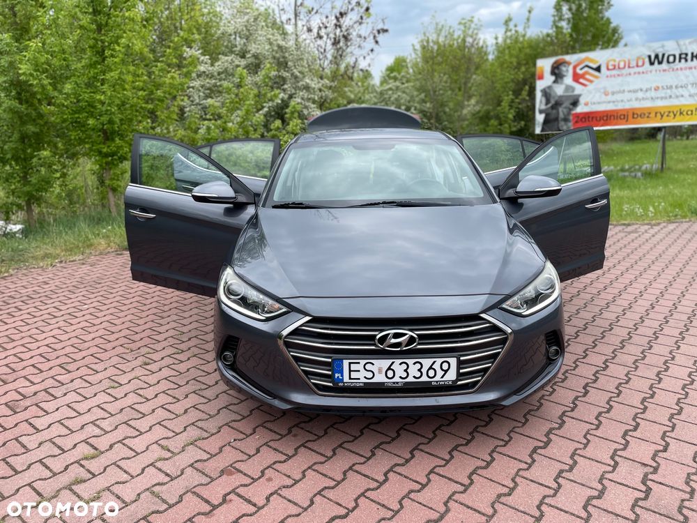 Hyundai Elantra 1.6 Classic Plus - 5