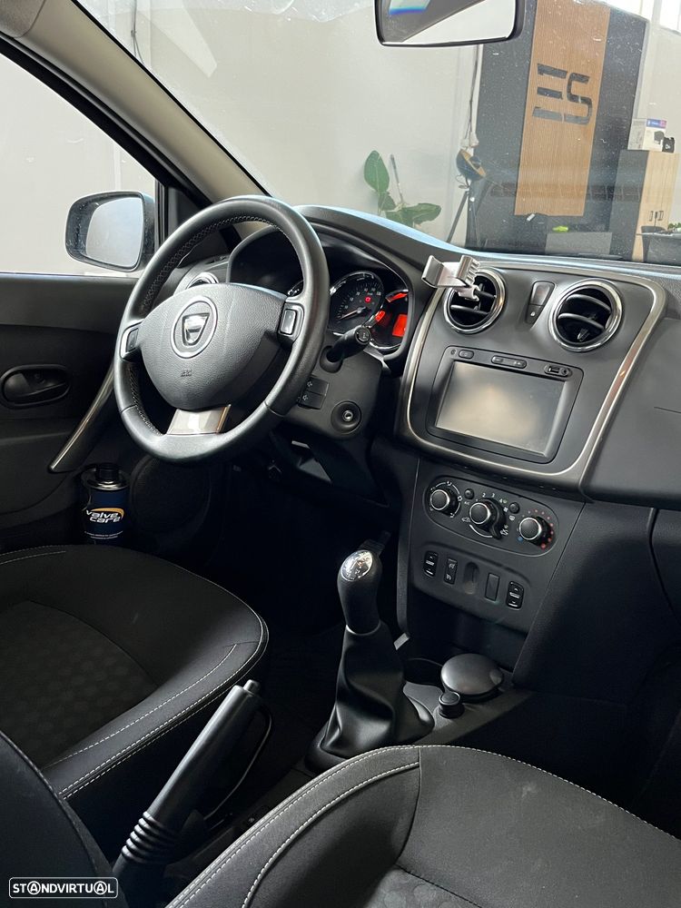 Dacia Logan MCV 0.9 TCe Stepway - 6