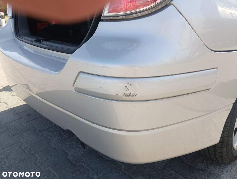 Suzuki Liana 1.6 - 14