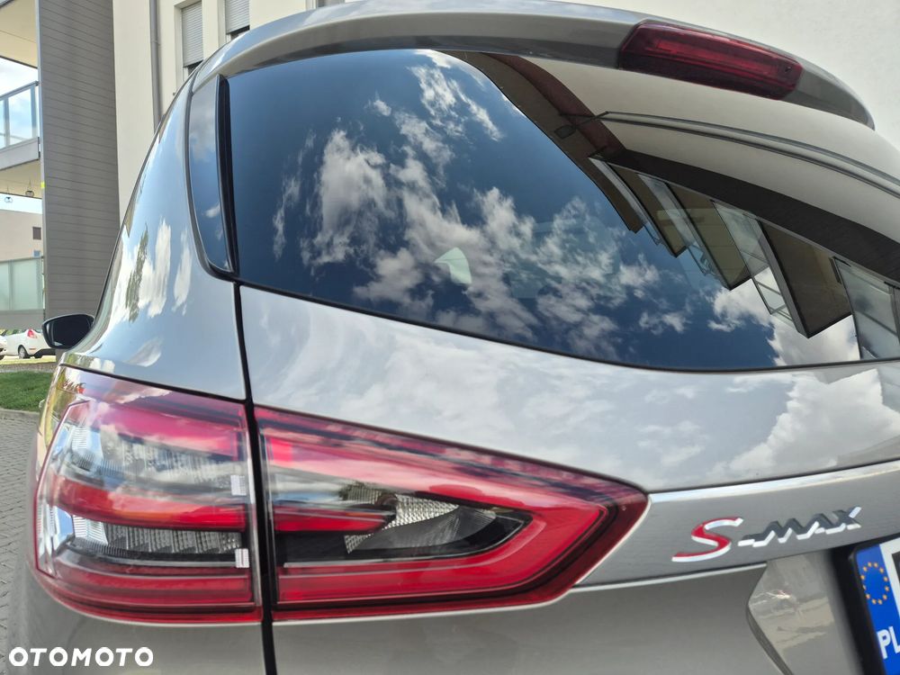Ford S-Max - 10