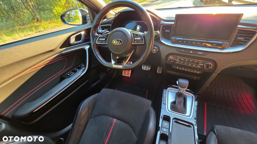 Kia ProCeed - 33