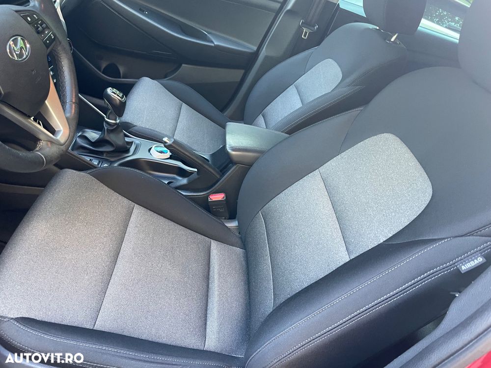 Hyundai Tucson 1.6 GDI 2WD 6MT Style - 12
